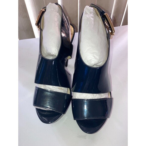 Michael Kors Black/Navy? Patent Leather Peep Toe Heels Gold Hardware Sz 7.5 NWOB - Picture 1 of 14